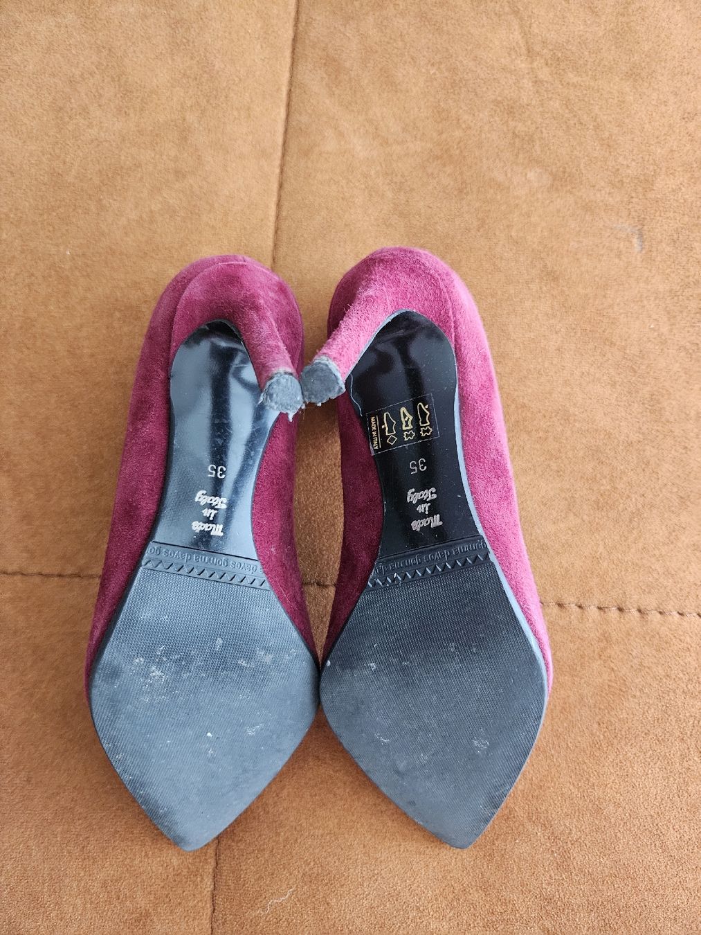 Damenschuhe: EVALUNA Suede Heels Size 35 Burgundy – Gebraucht aus Richterswil von ioa_2ltq 2