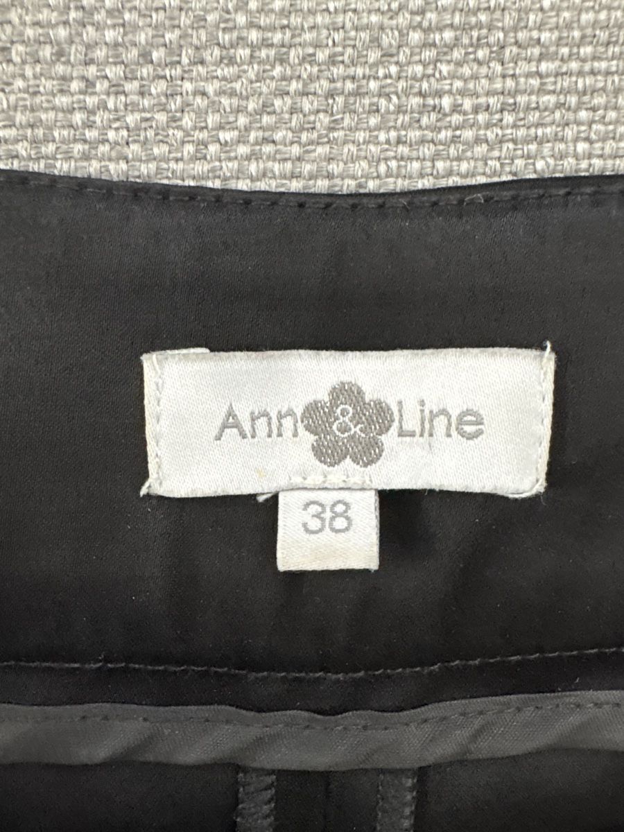 Pantaloni: Schwarze Stoffhose Ann & Line Gr. 38 – Usato da Zürich venduto da auto-moto 7