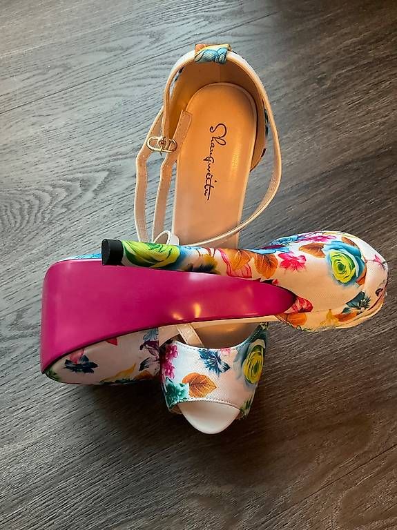 Scarpe da donna: Neuer, wunderschöner Higheel GR 37 – Usato da Erlinsbach SO venduto da Adica 3