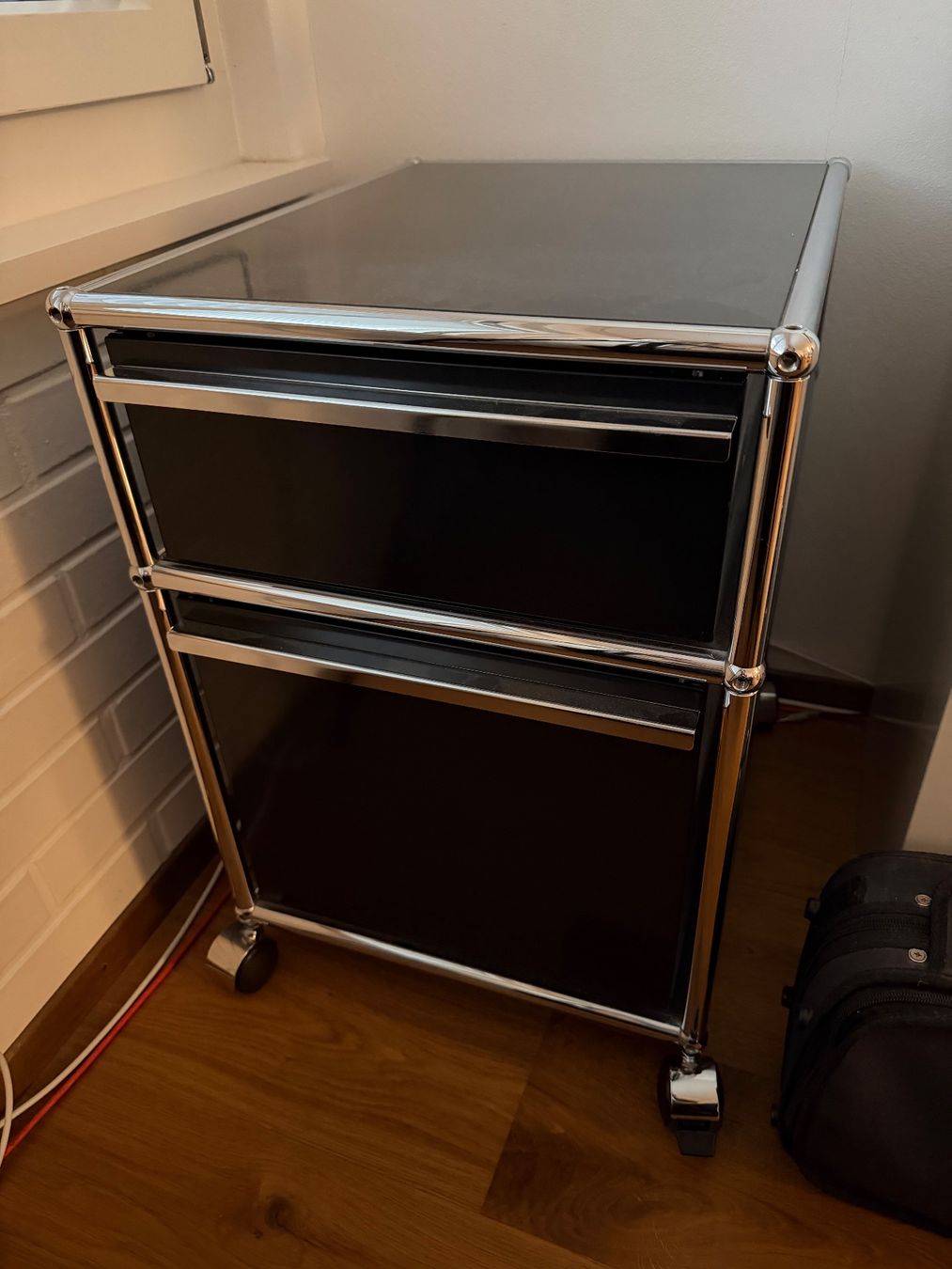 USM Korpus: USM Rollcontainer – Gebraucht aus Uster von Fooba
