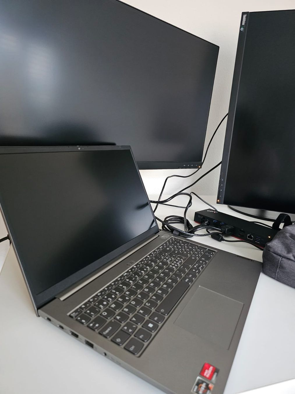 Lenovo Monitor: Komplettes Lenovo Business-Setup – Nuovo (secondo la descrizione) da Wettingen venduto da dia_hv56 1
