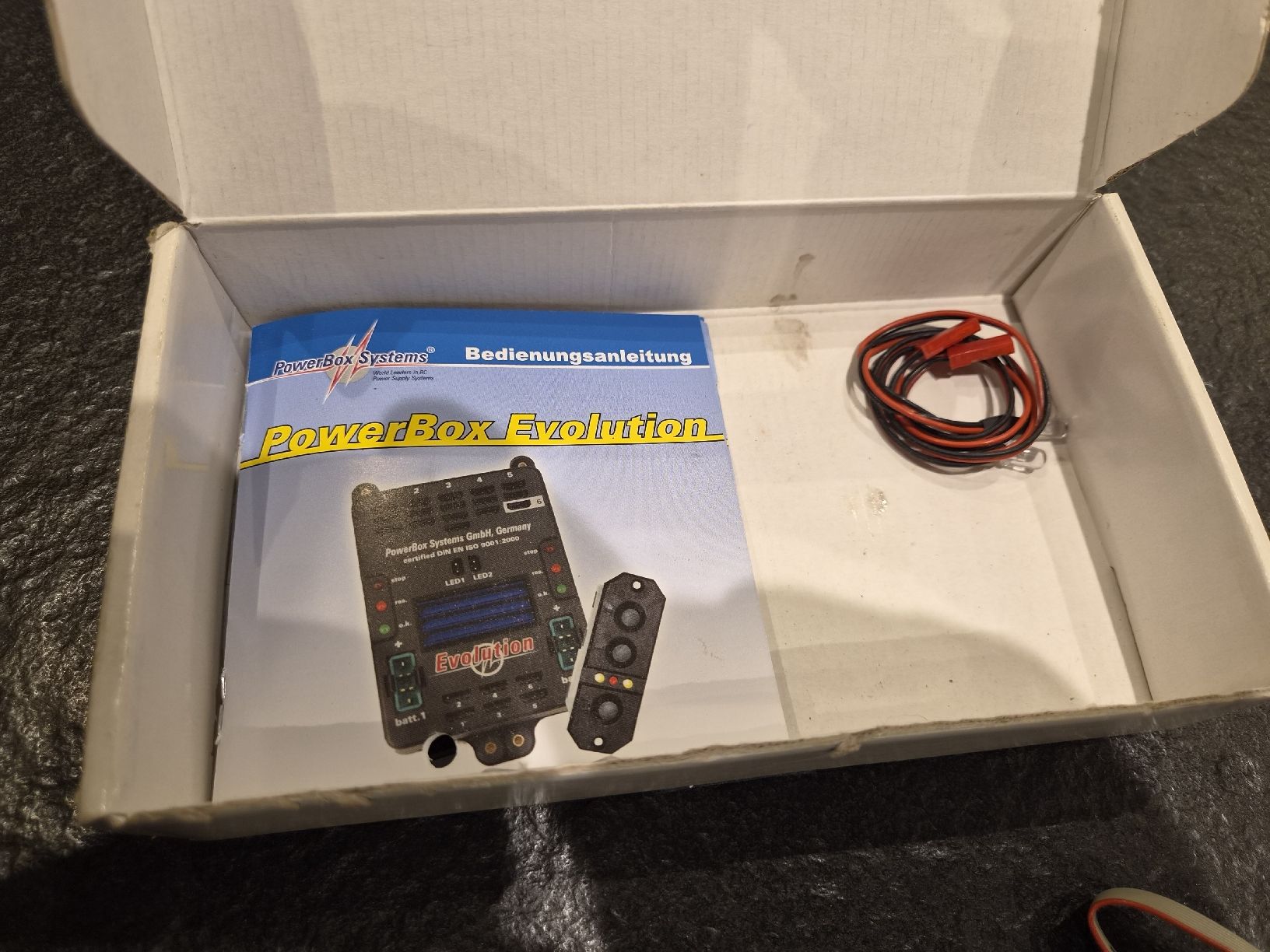 RC Kits de montage: PowerBox Evolution – D'occasion à Rheineck par Outrage 2