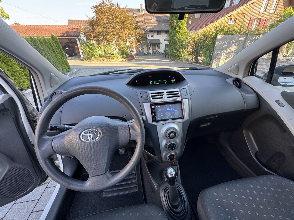 Toyota Autos: Toyota yaris  – Gebraucht aus Hagenbuch ZH von ati_m67m 7