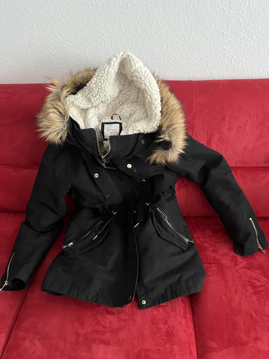 Giacche: 1schwarze Winterjacke Grösse 36 – Usato da Oberglatt ZH venduto da mascha11