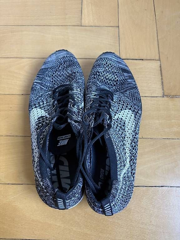 Nike Chaussures hommes: Nike Flyknit Racer – D'occasion à Zürich par ChrisCF 1