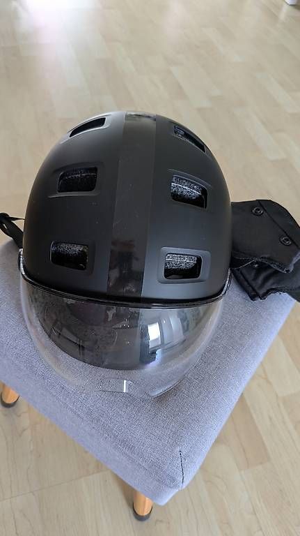 Caschi: Velohelm mit Visier Gr. L – Usato da Wallisellen venduto da ist_yj9n 2