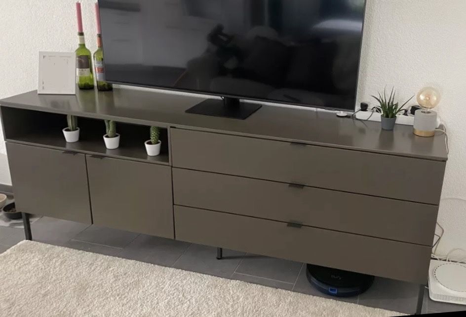 Cassettiere: Sideboard mit Schubladen – Usato da Zürich venduto da R1908