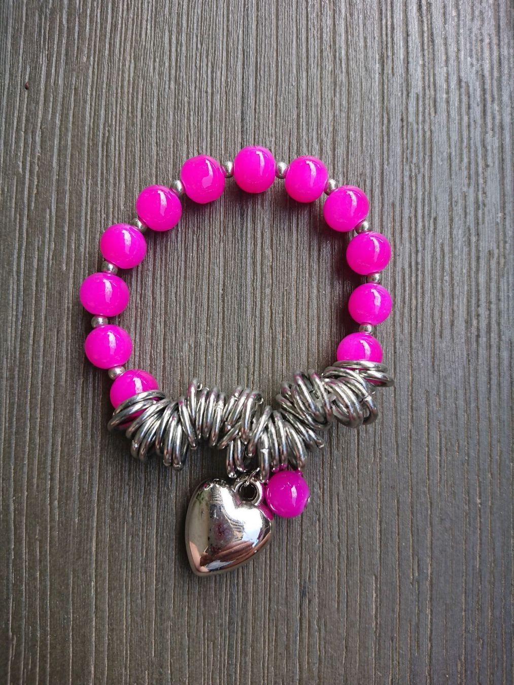 Bracelets: Bracelet pink breloque coeur – Neuf (Voir description) à Agiez par chouchanelle