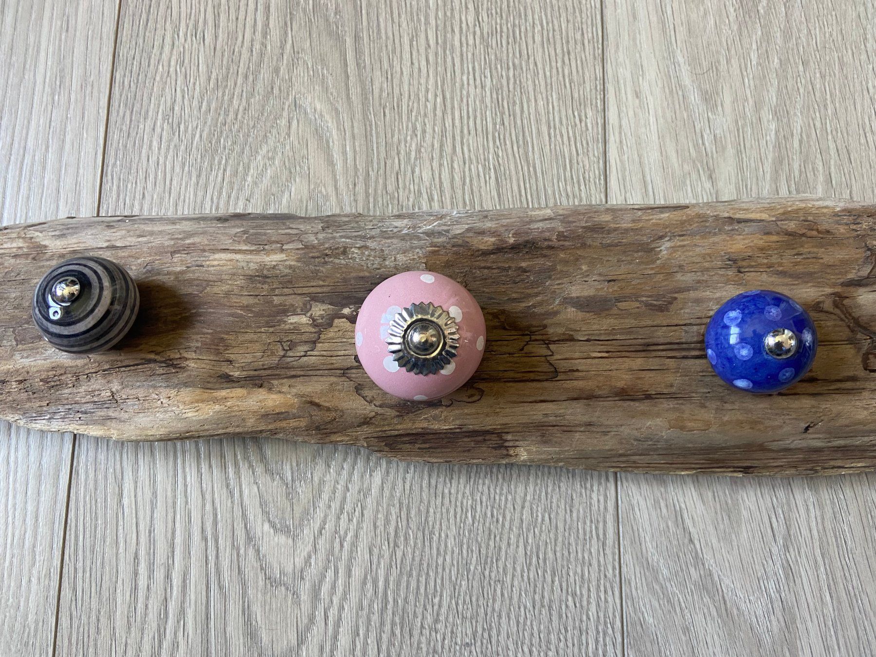 Guardaroba: Shabby Chic Garderobe Aufhängung – Usato da Unterkulm venduto da esco 2