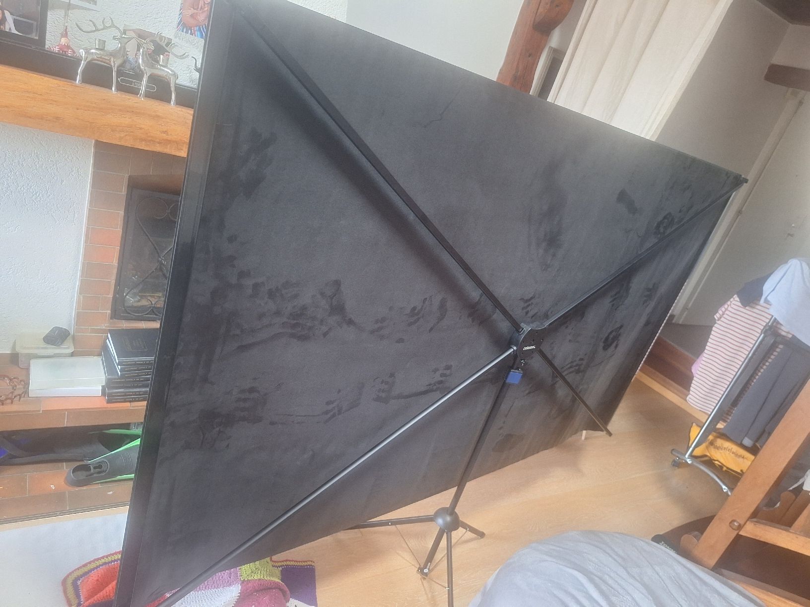 Heimkino: Écran de projection portable avec trépied – Gebraucht aus Crans VD von Yobia8 1