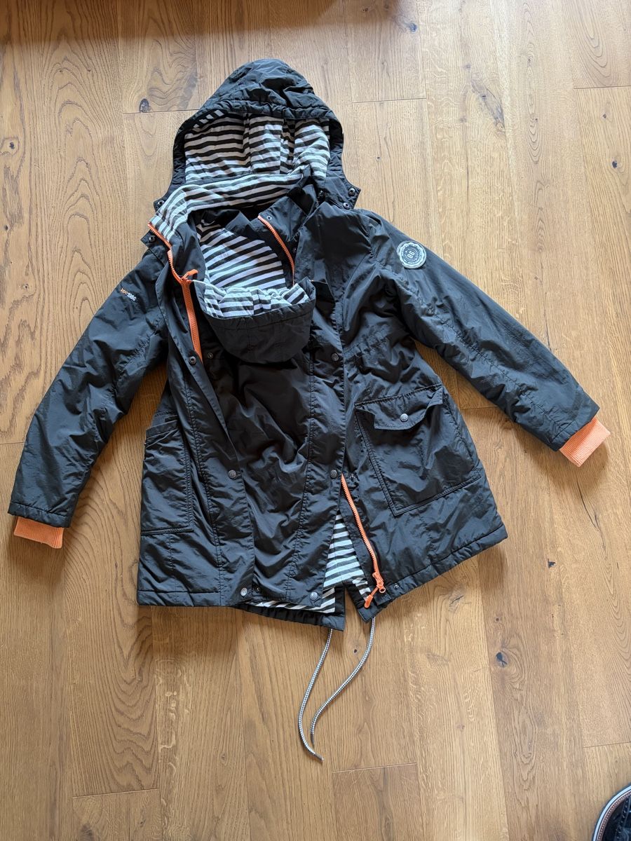 Cappotti: Tragejacke von Bonprix M – Usato da Rüeggisberg venduto da Sawa21