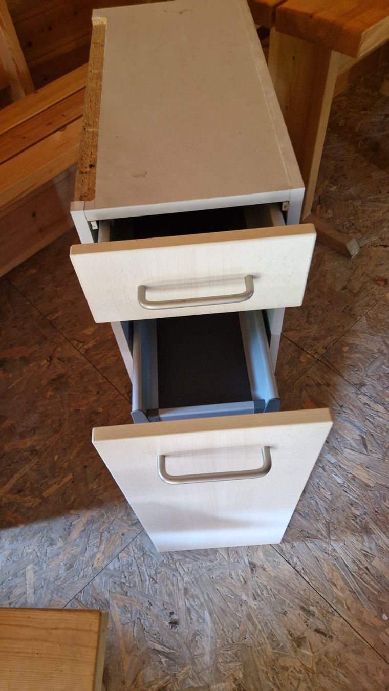 Cucine complete: Küchenmöbel -2 Kochplatten- Durchlauferhitzer warm Wasser – Usato da Münchenbuchsee venduto da rut_8zhz 5