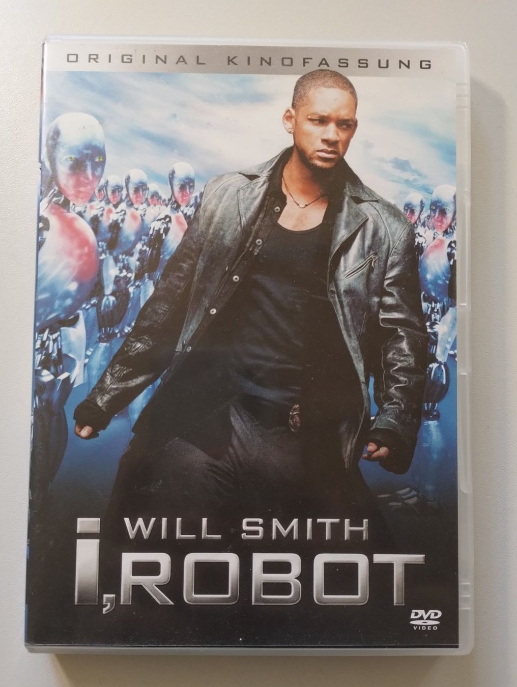 Tutti i DVDs: DVD - I Robot - Versand A-Post nur CHF 2.50! – Usato da Siblingen venduto da the_92m7