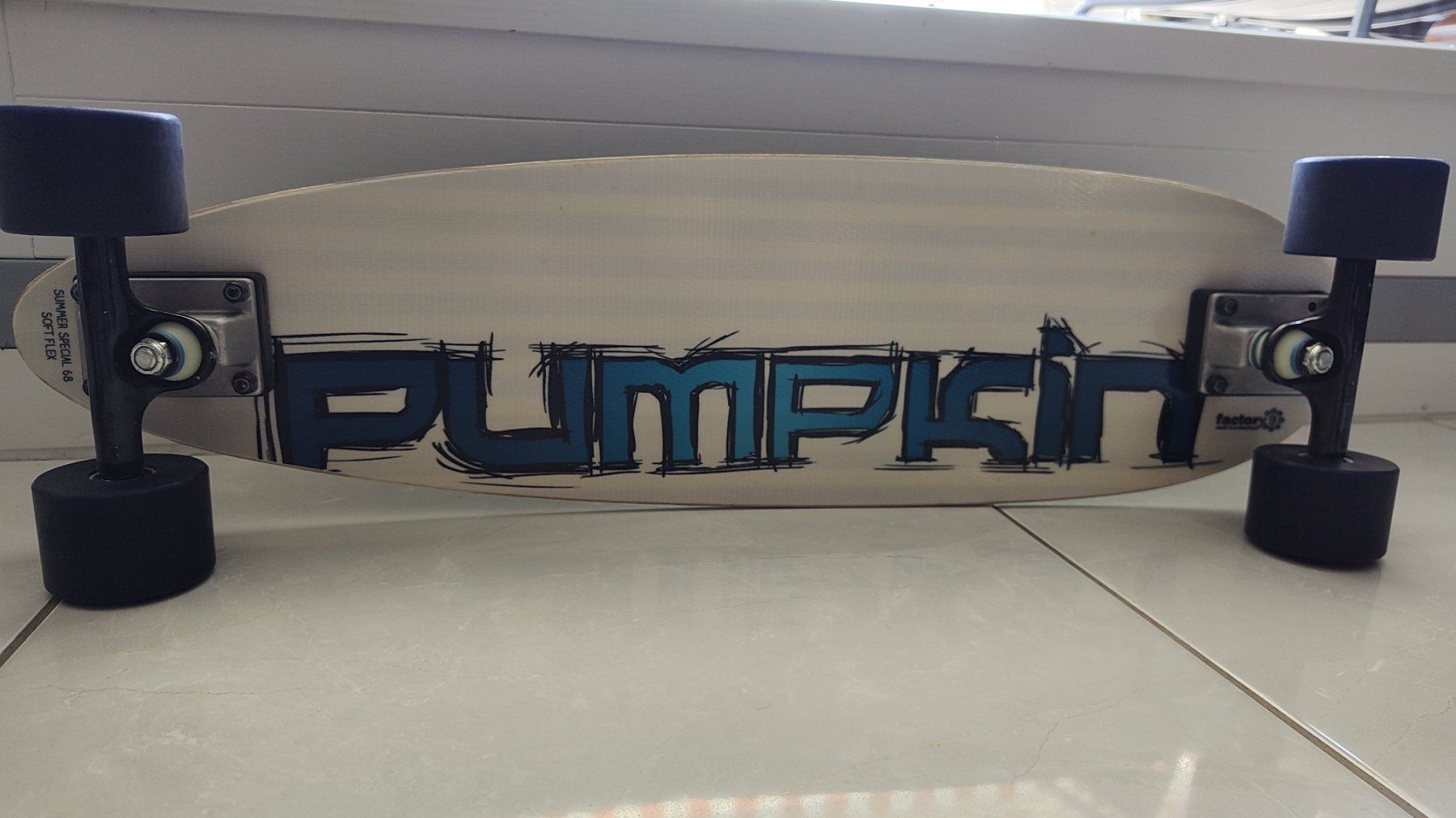 Skateboards: Pumpkin Slalomboard 68'' 35-55kg – Usato da Zürich venduto da H725