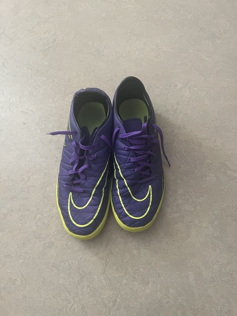 Nike Scarpe per ragazzi: Fussballschuhe Nike Hypervenom Grösse 42 gebraucht – Usato da Winterthur venduto da rat_cz9v 1