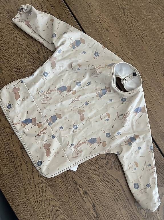 Repas pour bébés: Diverse Ess-Lätzli – D'occasion à Knutwil par SamScythes87