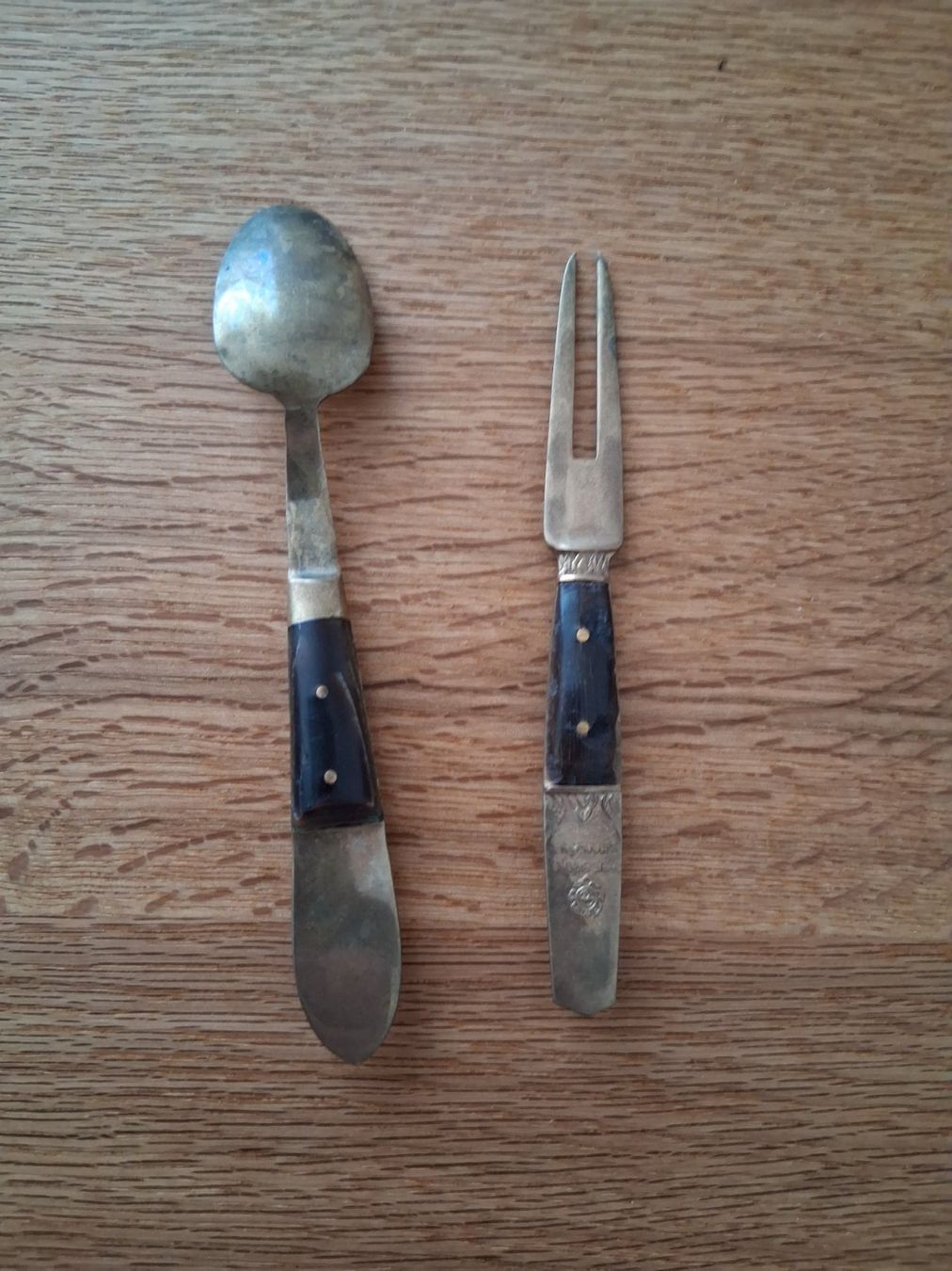 Set di posate: 2-teiliges Vorlegebesteck Thailand – Usato da Liestal venduto da tota88 1