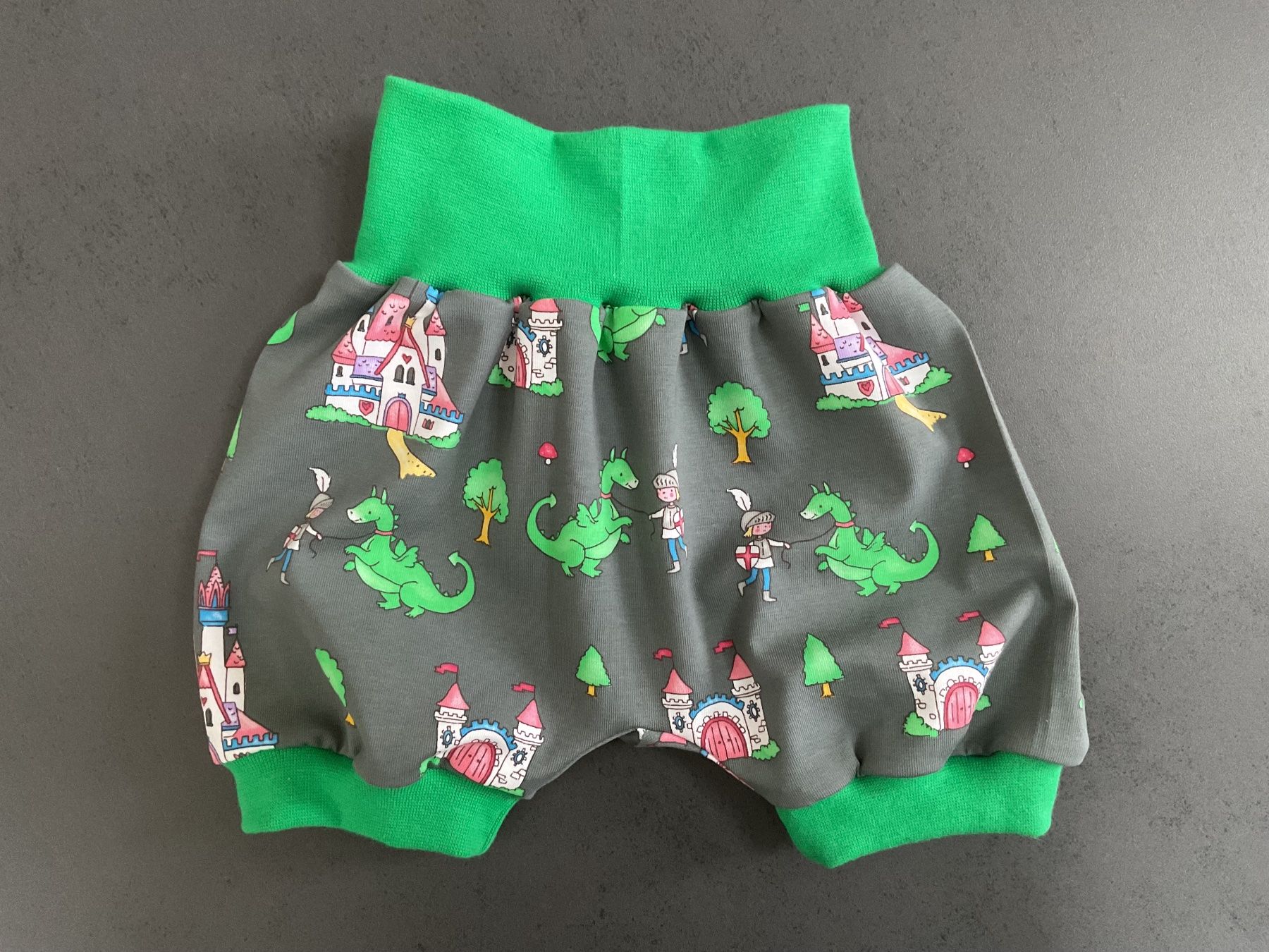 Pantaloni: NEUE Kurze Pumphose 80/92 – Nuovo (secondo la descrizione) da Adliswil venduto da Bolline
