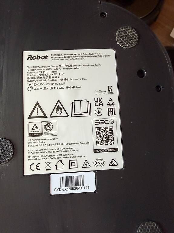 Aspirapolveri & Accessori: iRobot Roomba Saugroboter mit Absaugstation gebraucht – Usato da Luzern venduto da laxra_._ 2