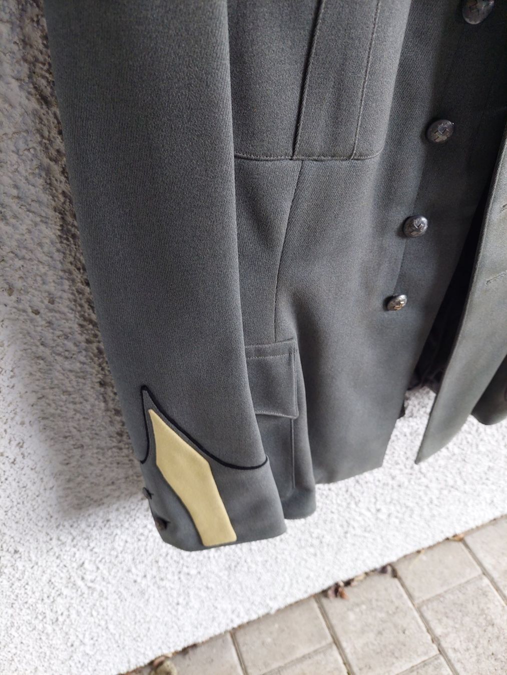 Schweizer Armee Uniformen: Alte Militäruniform Armee Schweiz Hauptmann – Gebraucht aus Obfelden von Foto_Bild_Kunst_Buch 3