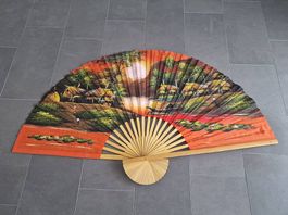 Handbemalter Fächer Asien 90 cm hoch, neu!