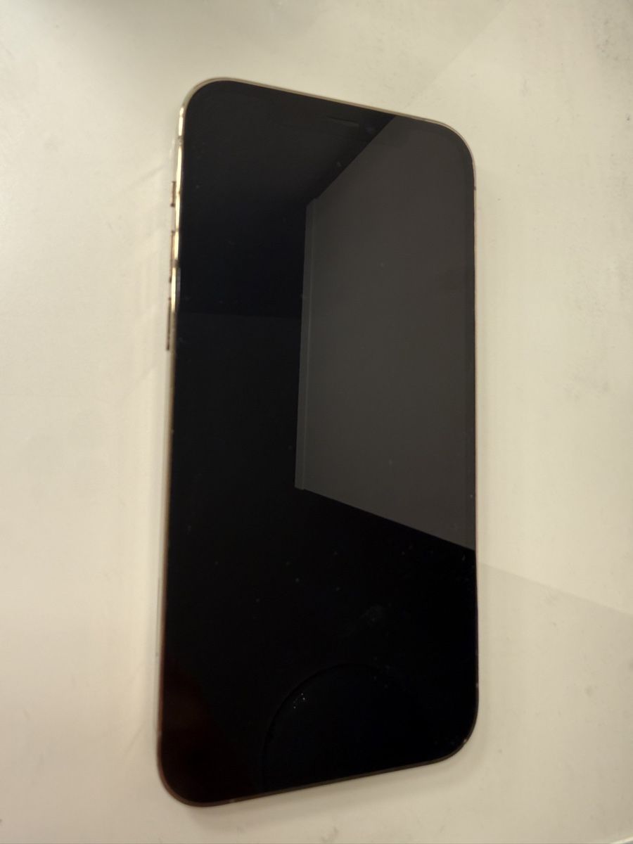 Apple Telefoni cellulari / Smartphones: iPhone 12 Pro 128GB Gold – Usato da St. Gallen venduto da azra_sadikov 1