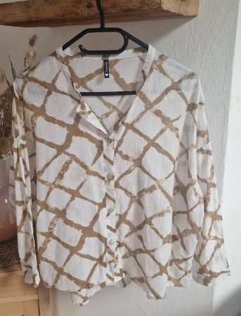 Leichtes Sommerhemd mit Chicee Muster in Weiss/Braun Gr. L