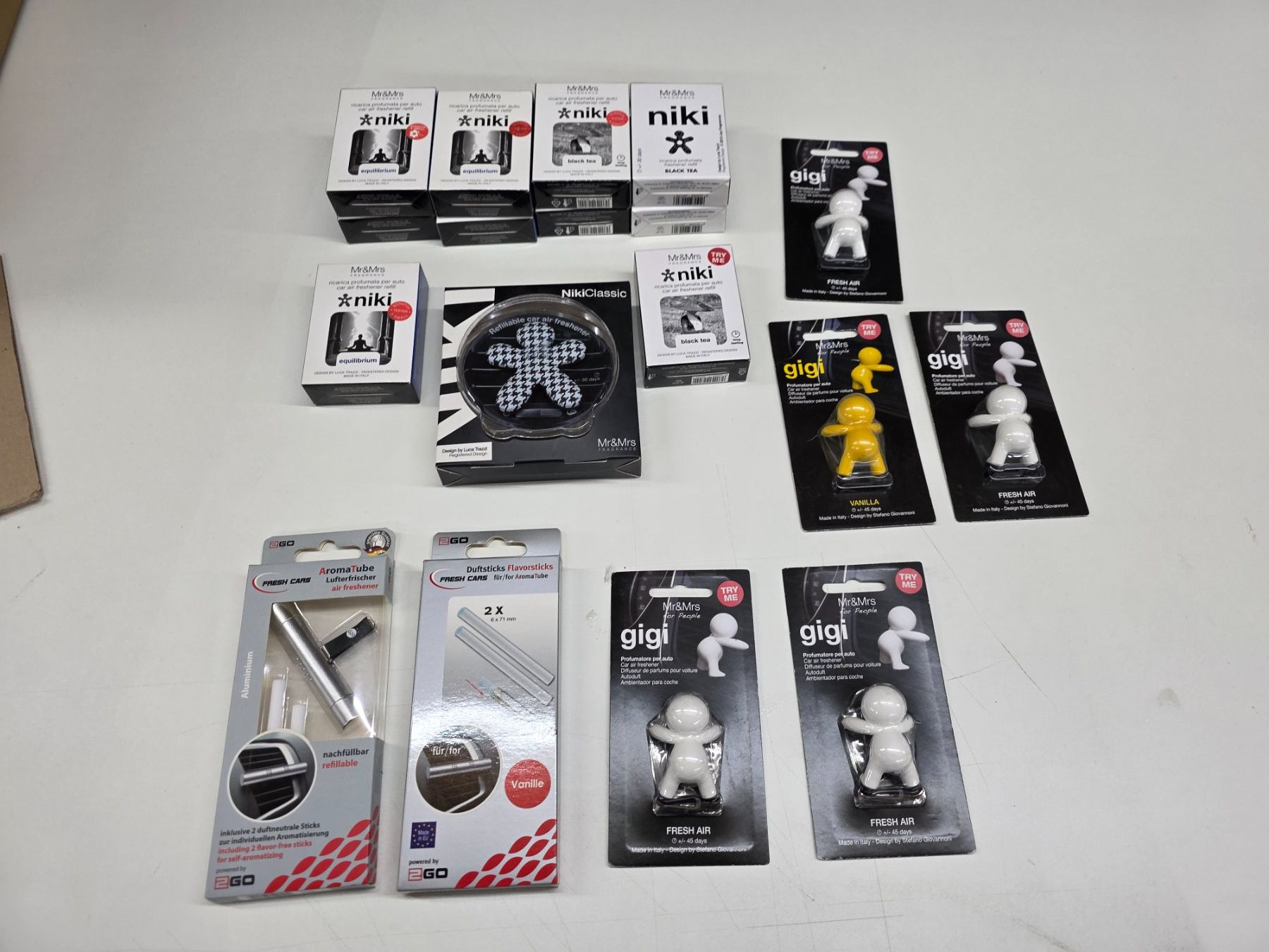 Spray per ambienti: Auto Duft Set 4 – Nuovo e nell'imballaggio originale da Rüti ZH venduto da Madeira14