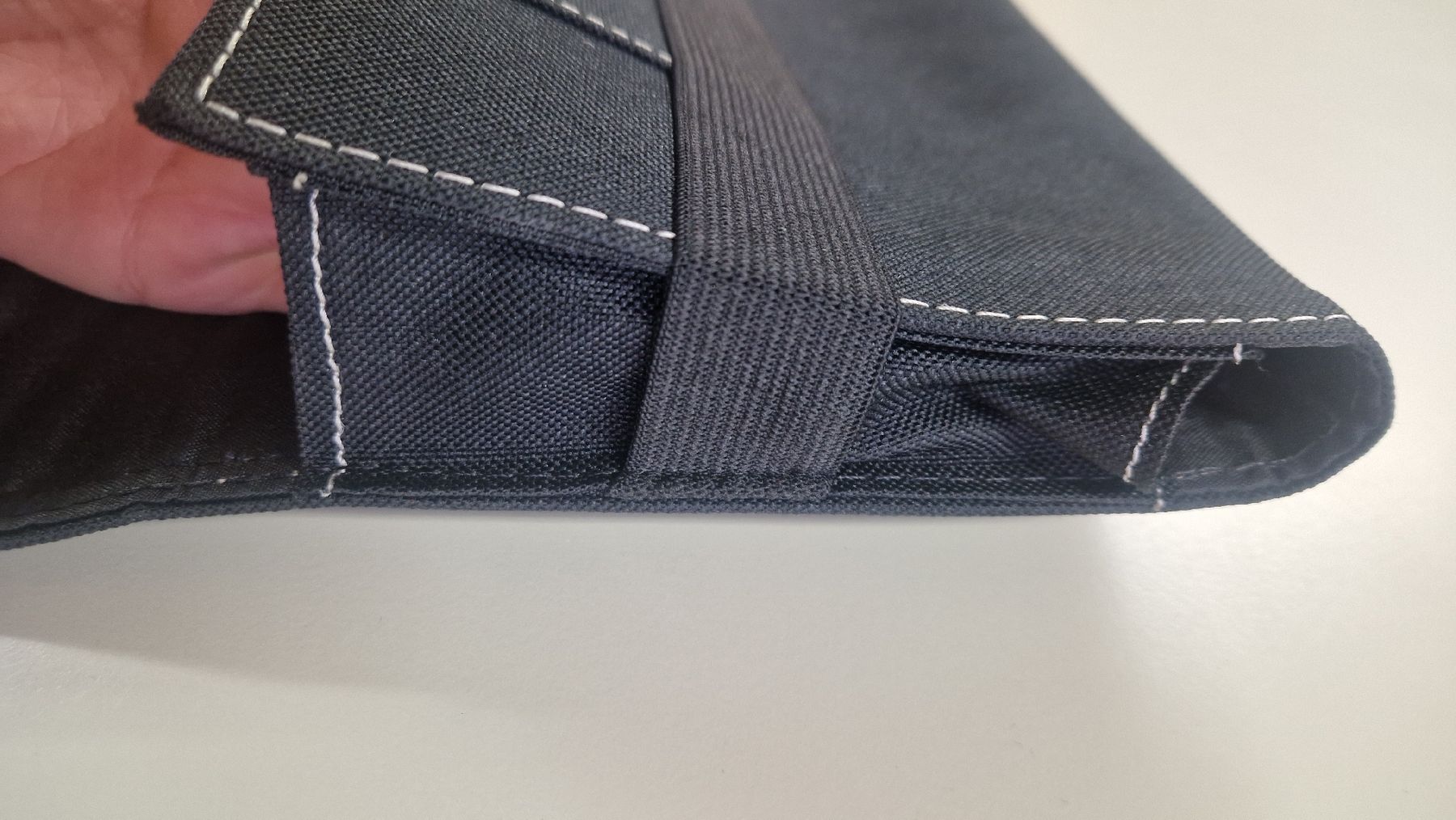 Sonstige Kleidung & Accessoires: BMW Borddokumenten Mappe, schwarz, Stoff – Gebraucht aus Brig von Sonne11 2