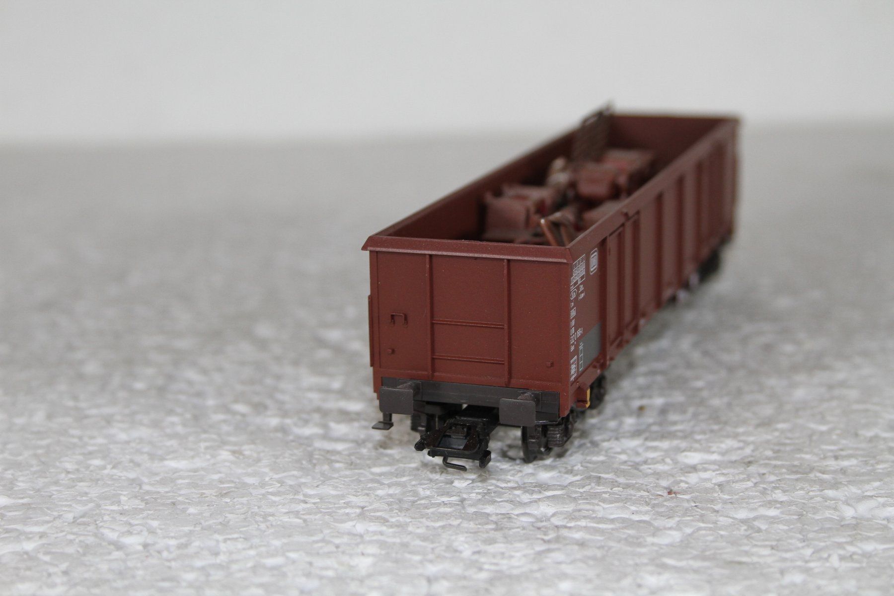 Märklin Modelleisenbahnen: Märklin DB Eaos mit Ladung (1) – Gebraucht aus Triesen von gleis8 4