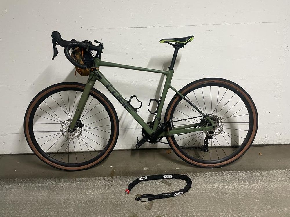 Cube nuroad deals race gravel bike