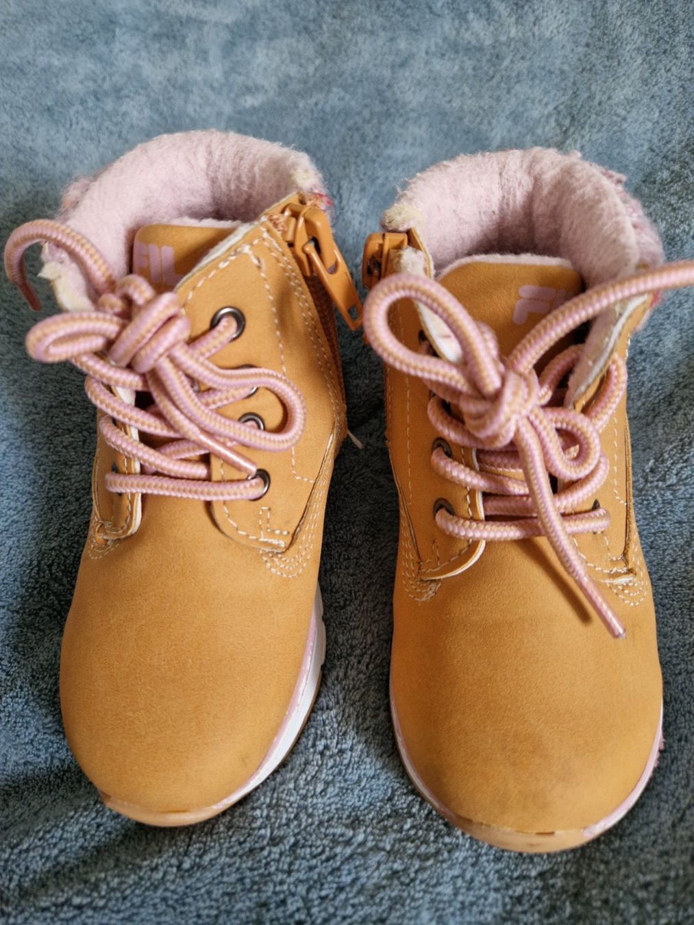 Fila Scarpe per ragazze: Schuhe FILA grösse 21 – Usato da Heimberg venduto da Eleanor20 6
