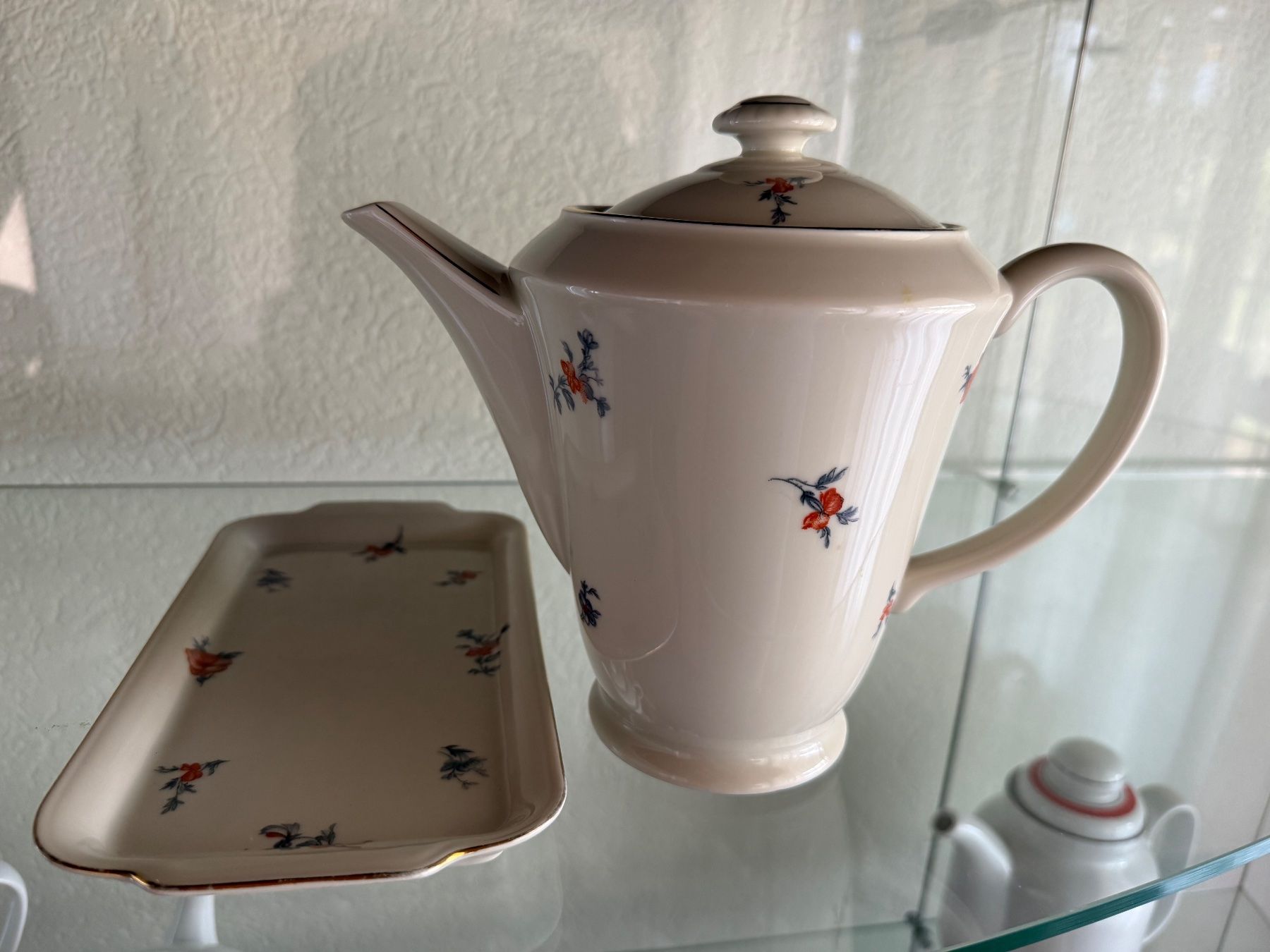 Karaffen: Kaffee-Krug mit Beilage – Gebraucht aus Birrwil von Chriesi2222