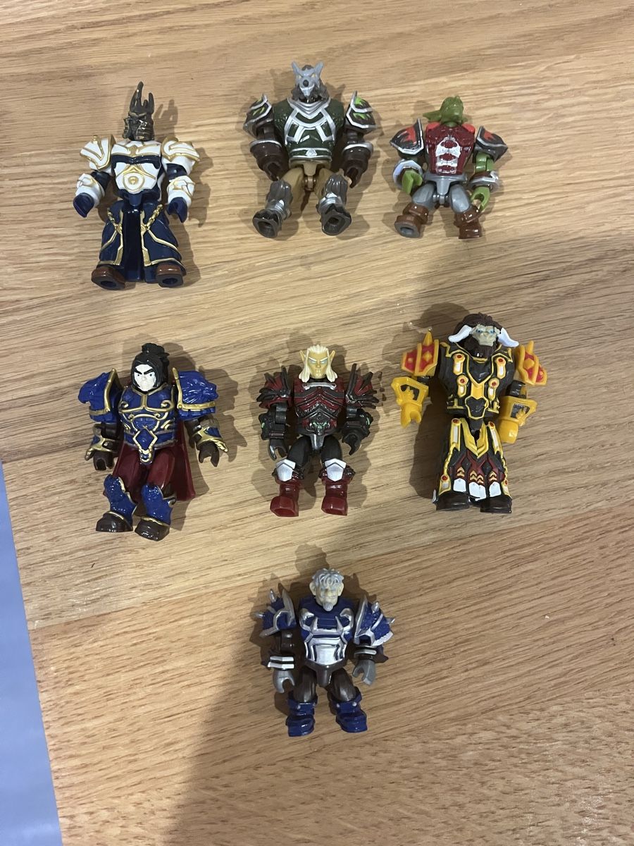 Figuren: World of Warcraft mini Figuren – Gebraucht aus Neerach von fuz_8d7l 5