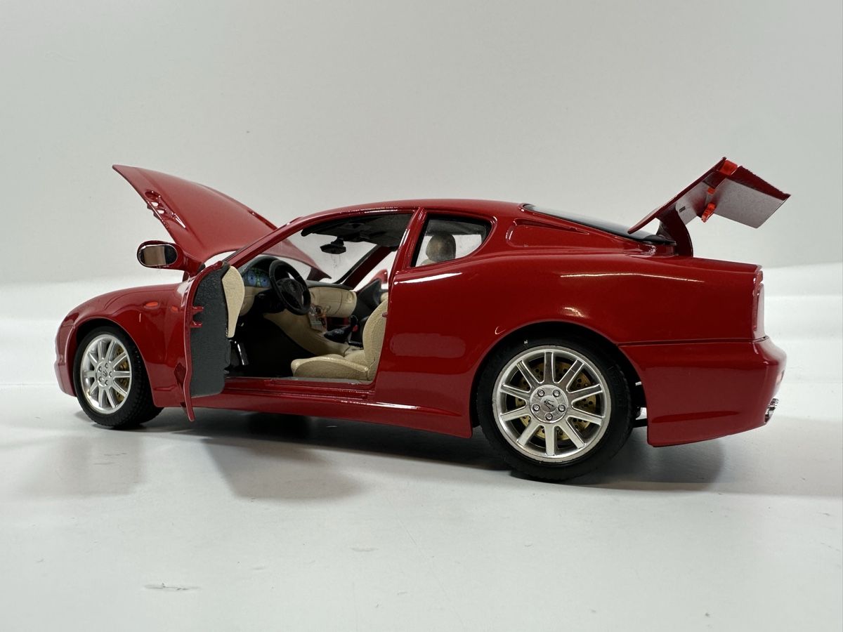 Bburago Modellini d'auto: Maserati 3200GT 1:18, rot, BBURAGO  – Usato da Zofingen venduto da rf9_x2xt 7