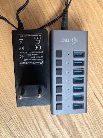 I-tec Hubs & Switches: i-tec U3CHARGEHUB7 – Gebraucht aus Naters von Jem777