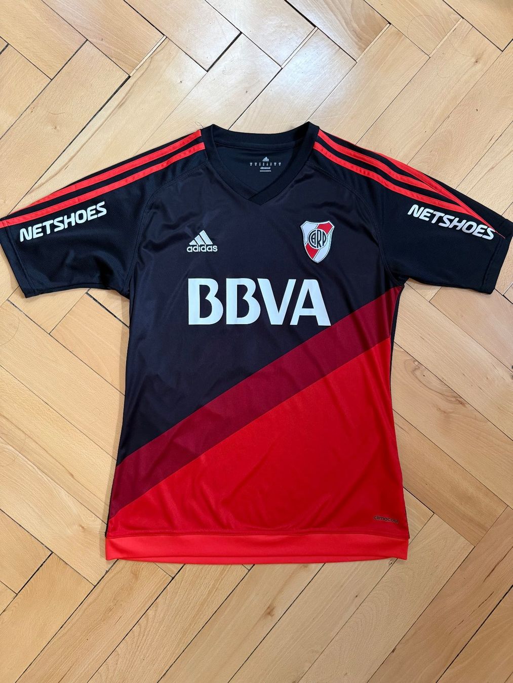 Adidas Canottiere & Pantaloni: Maillot River Plate 2015 – Usato da La Chaux-de-Fonds venduto da nahuelshim