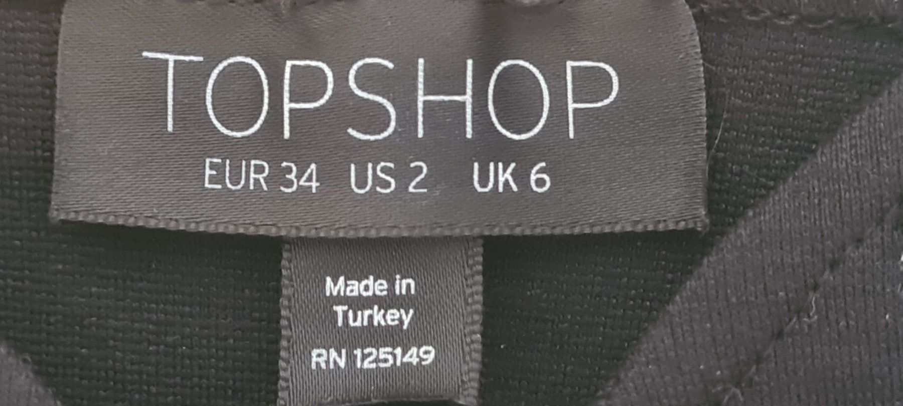 Tops: Top Schwarz – D'occasion à Allschwil par Virgo 3