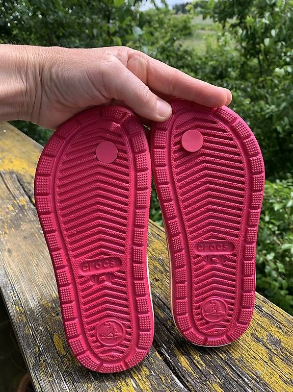 Crocs Schuhe für Jungen: Crocs Flipflop Neu – Neu (gemäss Beschreibung) aus Detligen von Oepfeli0 1