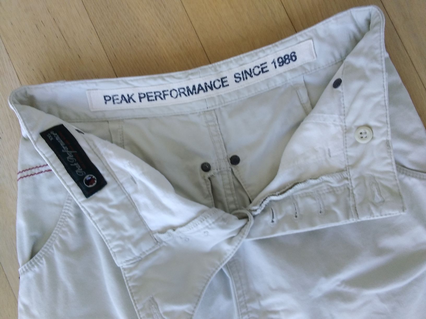 Peak Performance Gonne: Peak Performance Jupe Ecru Size XXS – Usato da Buchrain venduto da QueenyHE51 2