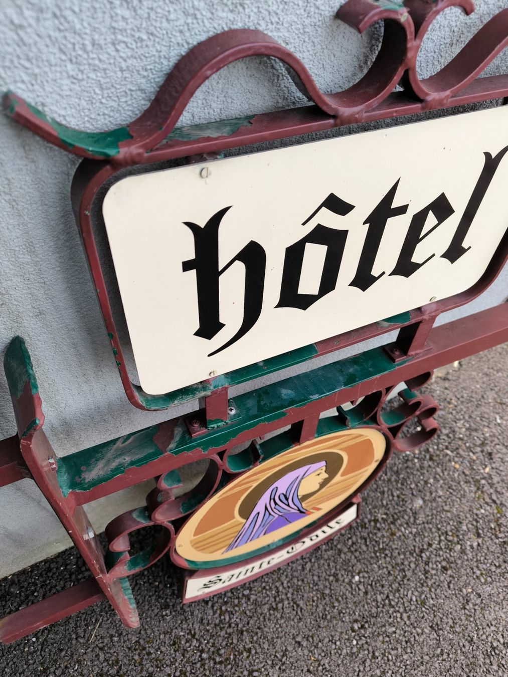 Schilder: Enseigne Hôtel Sainte Odile – Gebraucht aus Wittenheim von LeGrenierdeSam 4