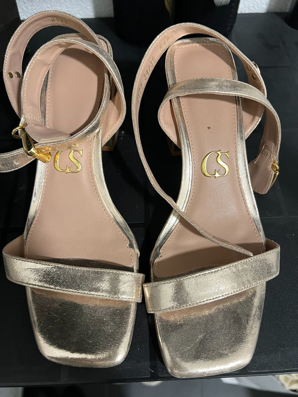 Scarpe da donna: Sandale Nr. 36 – Nuovo (secondo la descrizione) da Olten venduto da FloraAroma