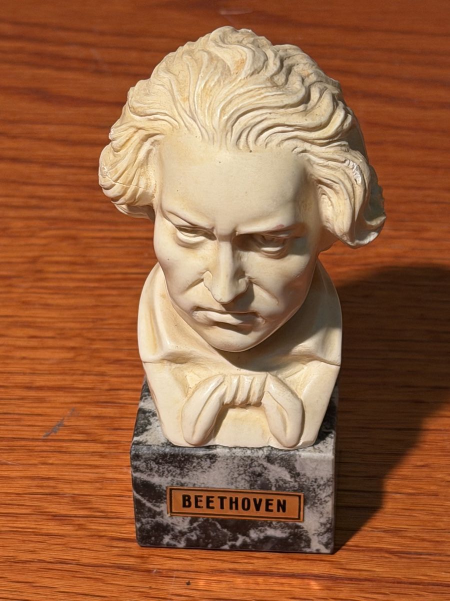 Sculture & Statue: Collectible Beethoven Bust Sculpture - Classical Decor – Usato da Lausanne venduto da artnouveau04 3