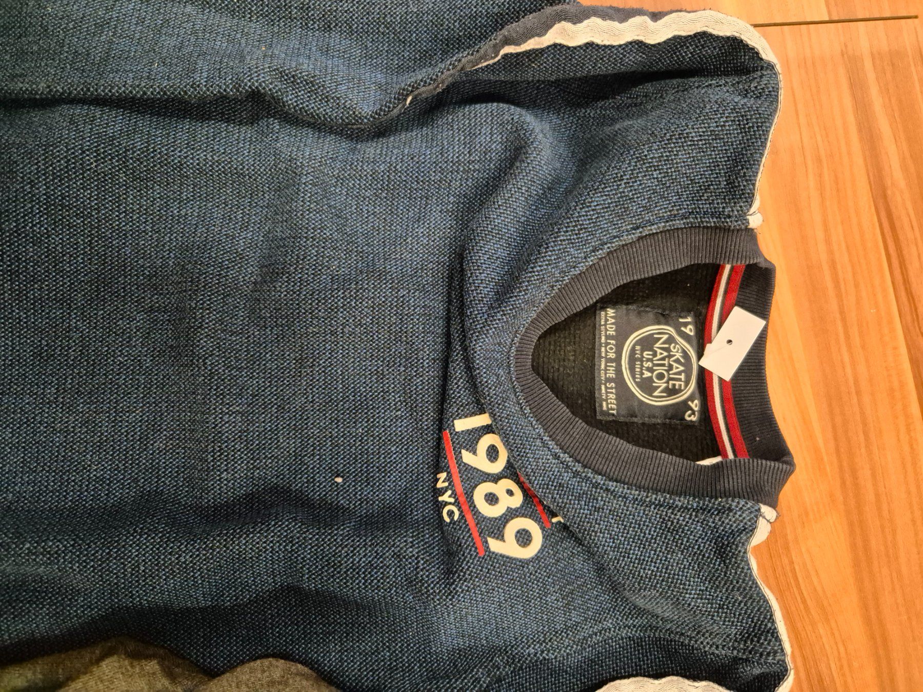 Pullover & Sweatshirts: 2x Jungen Pullover & Hoodie, Grösse 146/152 K9 – Gebraucht aus Schwarzenburg von Flamingo07 1