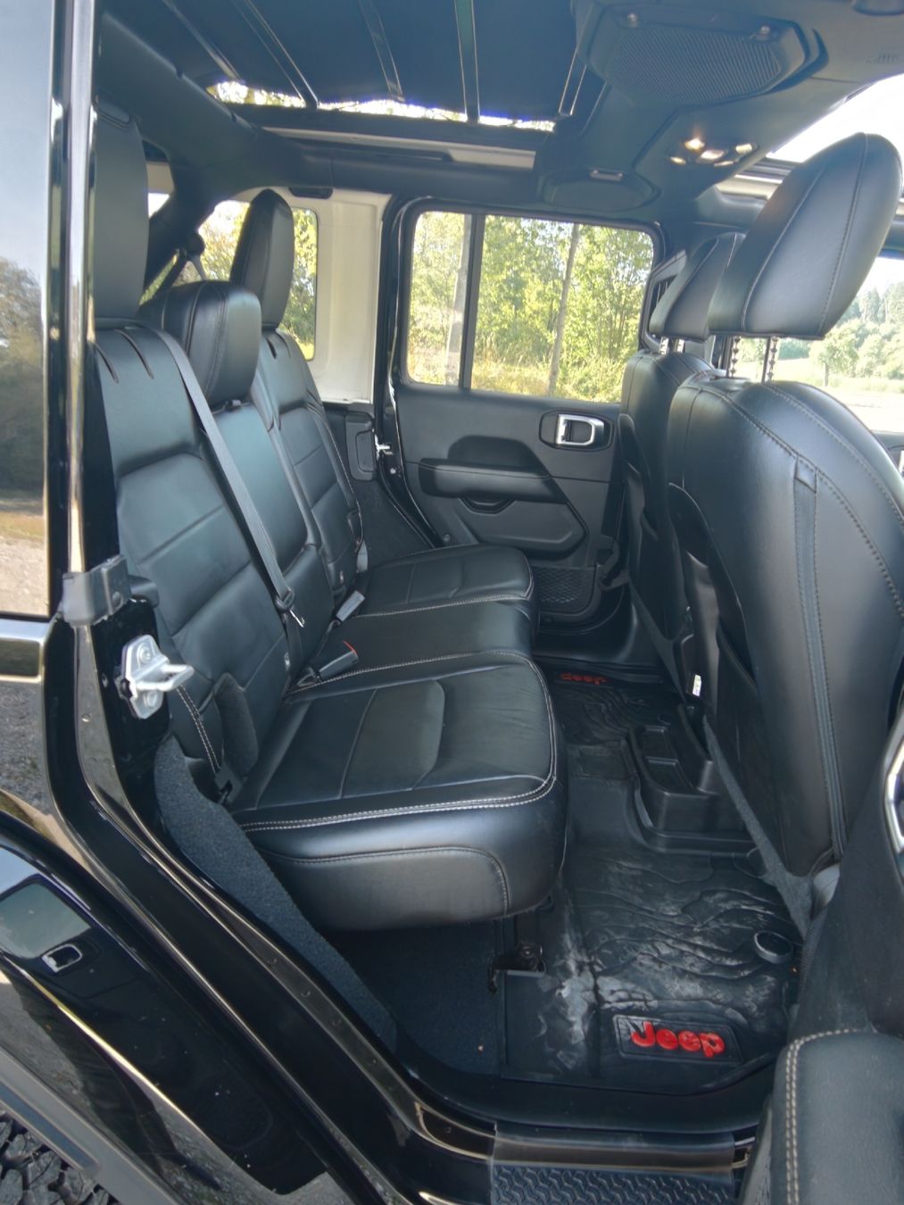 Jeep Autos: Jeep Wrangler  – D'occasion à WINTERTHUR par HUB1964 7
