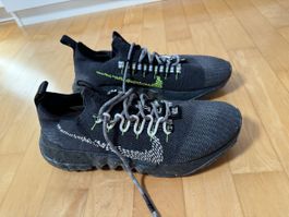 Nike Schuh schwarz