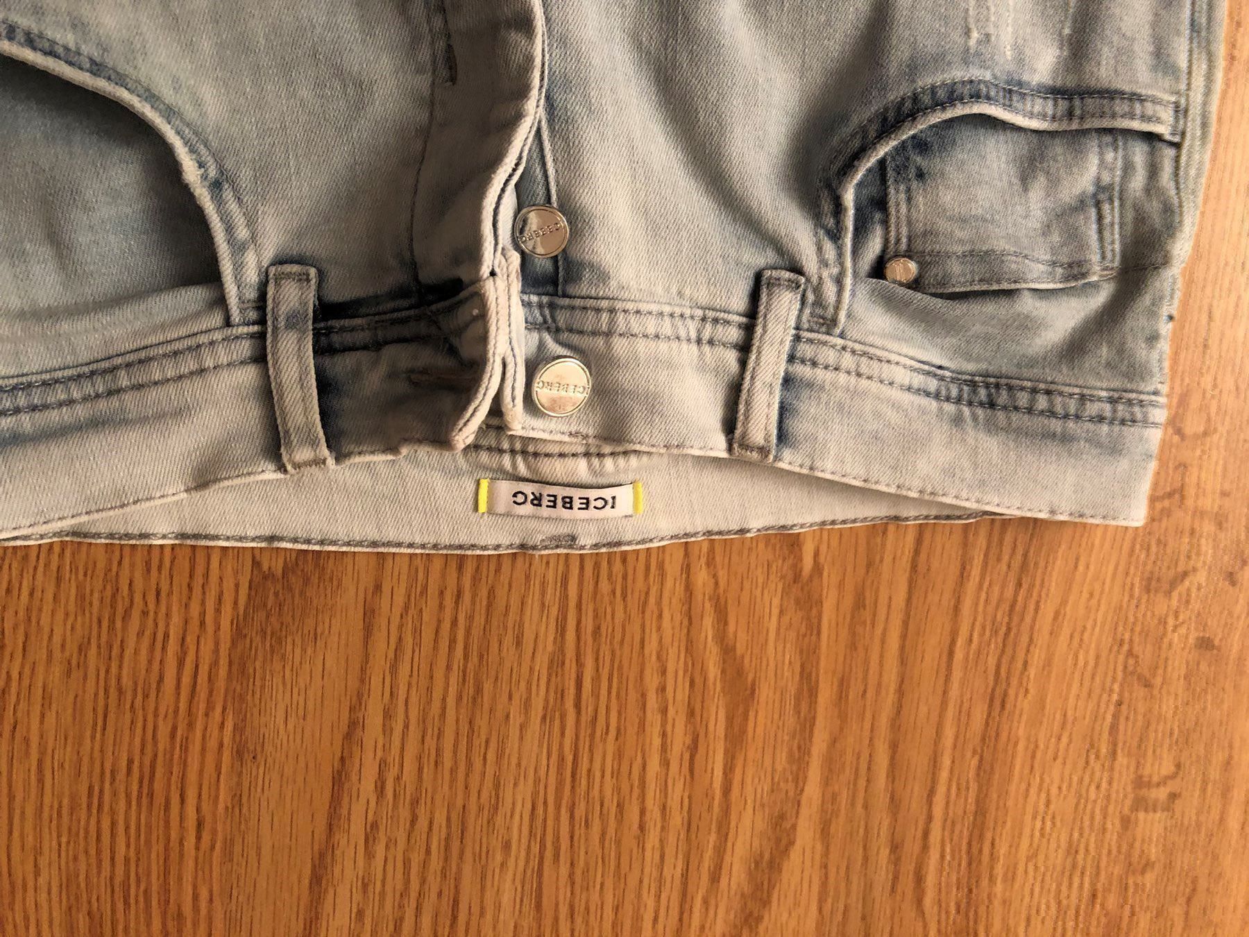 Jeans: Iceberg Jeans – Nuovo (secondo la descrizione) da Solothurn venduto da galinka 2