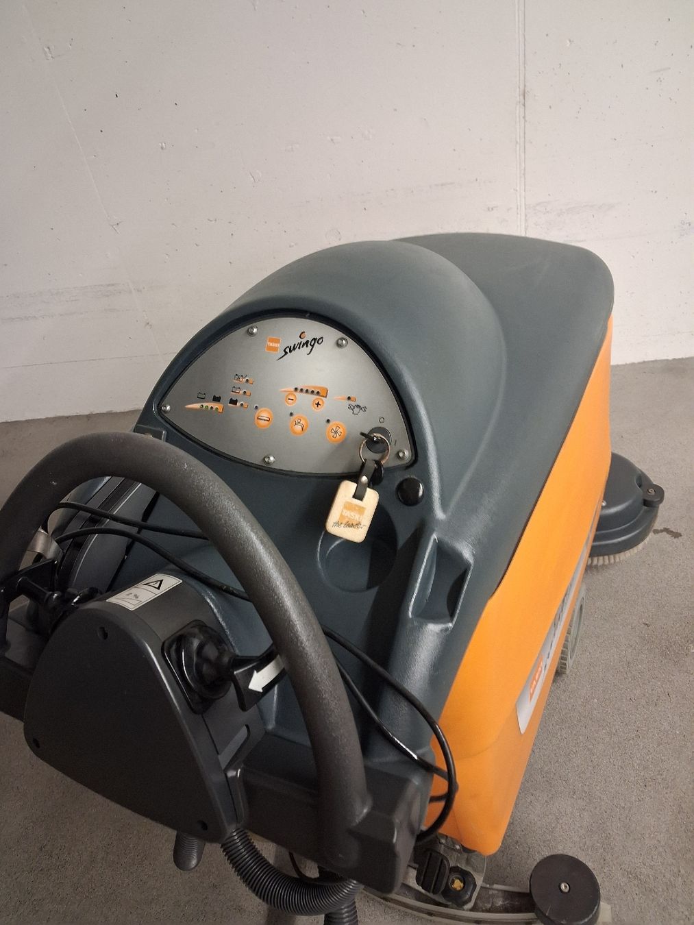 Tutte le macchine: Scheuersaugmaschine  taski swingo 1250 b – Usato da Büttikon AG venduto da for_gnt6 4
