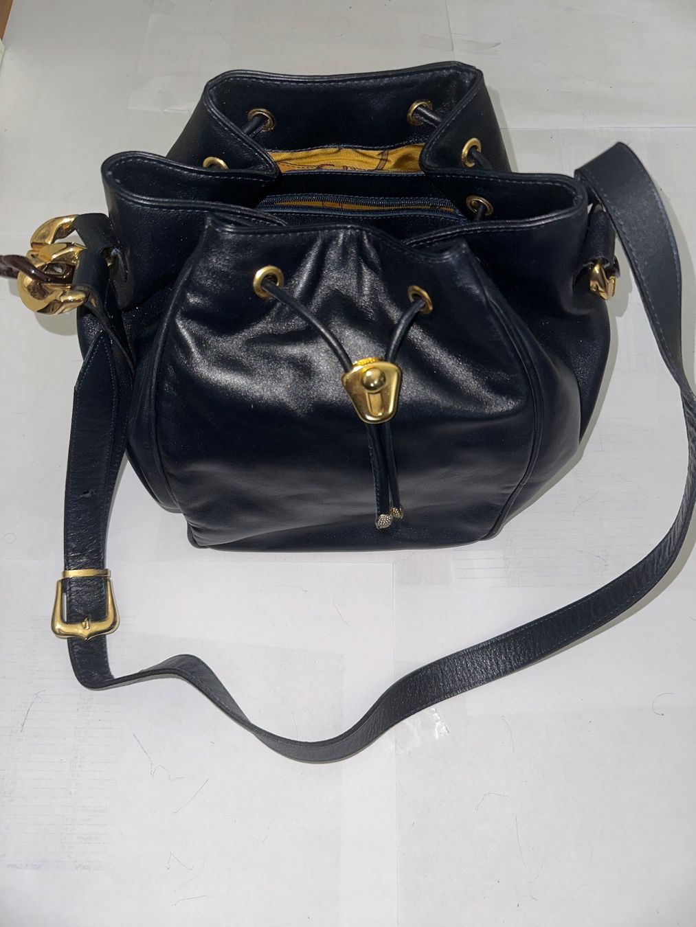 Taschen für Damen: Handtasche – Gebraucht aus Derendingen von eli_5xdg