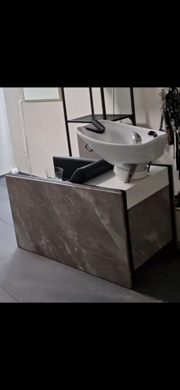 Spülbecken & Waschbecken: Friseurbedienplatz Waschbecken  – Gebraucht aus Schönenwerd von deb_d6r6 1